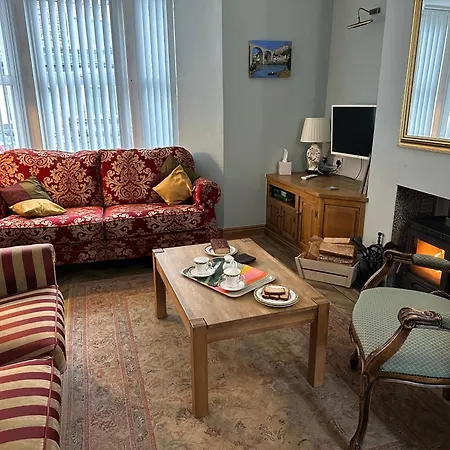 Artists' Holiday home *